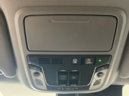 Used 2022 Honda Pilot Elite image 28