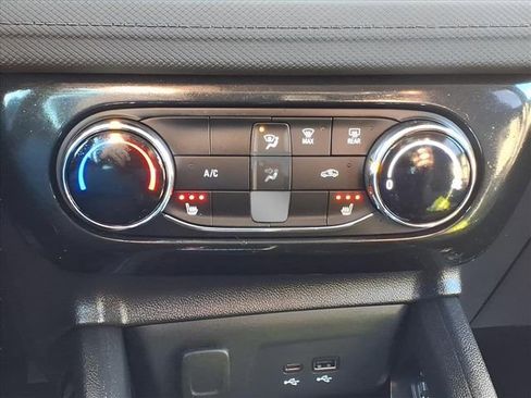 Used 2024 Chevrolet TrailBlazer LT w/ LT Cold Weather Package image 23