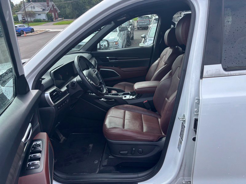 Certified 2023 Kia Telluride EX FWD image 9