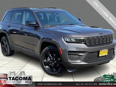 Used 2023 Jeep Grand Cherokee Altitude