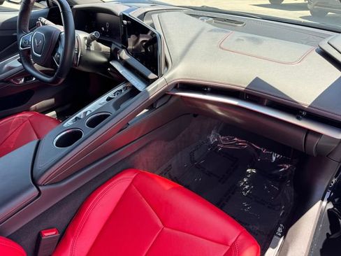 Certified 2026 Chevrolet Corvette Stingray Convertible w/ 1LT RWD image 6