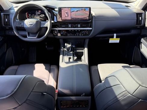 New 2026 Nissan Pathfinder Platinum FWD image 22