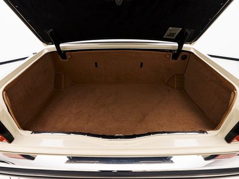 Used 1990 Rolls-Royce Silver Spur II image 28