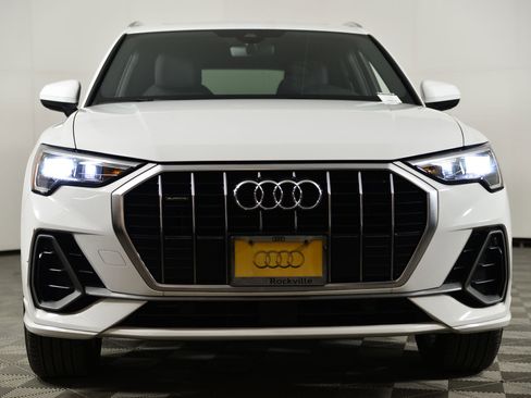 Certified 2021 Audi Q3 2.0T Premium w/ Convenience Package image 5