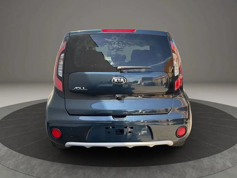 Used 2019 Kia Soul + FWD image 6