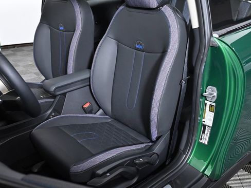 Certified 2025 MINI Cooper S image 23