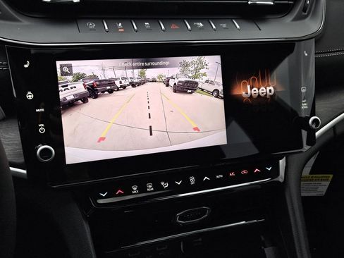 New 2026 Jeep Grand Cherokee Limited RWD image 21