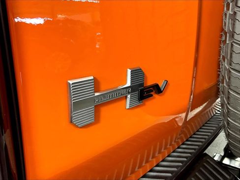 Used 2024 GMC Hummer EV 2X image 28