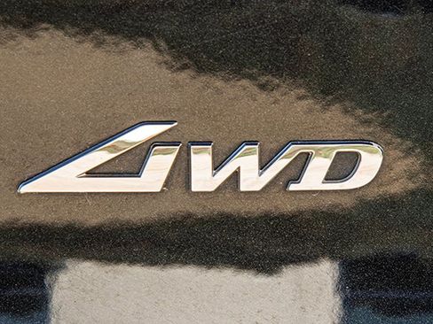 Used 2025 Genesis GV70 2.5T image 19