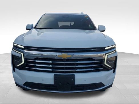 Used 2025 Chevrolet Tahoe LT image 10
