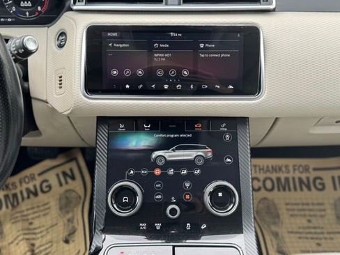Certified 2019 Land Rover Range Rover Velar S image 21