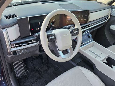 Used 2025 Hyundai Santa Fe SEL image 10