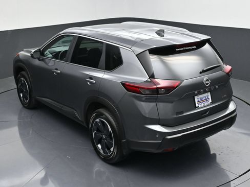 Used 2026 Nissan Rogue SV w/ SV Premium Package AWD/4WD image 48