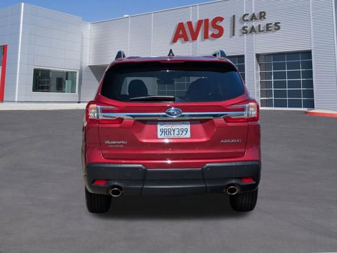 Used 2025 Subaru Ascent Premium AWD/4WD image 7