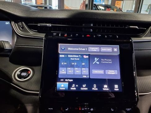 Used 2025 Jeep Grand Cherokee L Altitude image 23