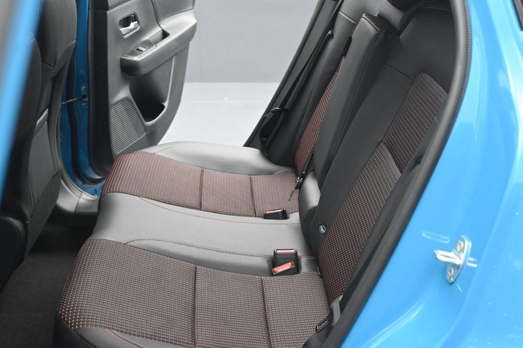 New 2026 Nissan Kicks SR AWD/4WD image 18