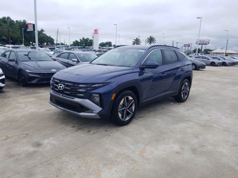 New 2026 Hyundai Tucson SEL FWD image 3