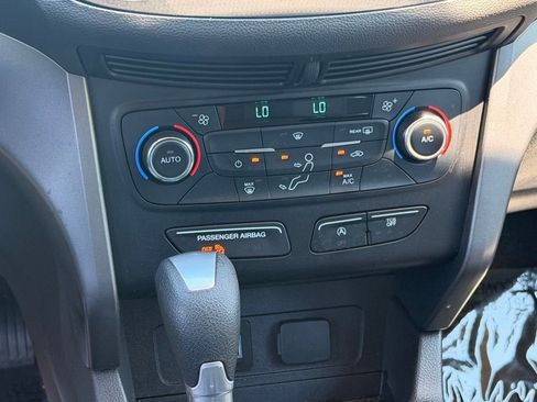 Used 2017 Ford Escape SE FWD image 20