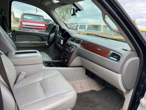 Used 2007 Chevrolet Avalanche LT w/ LT Preferred Equipment Group AWD/4WD image 14