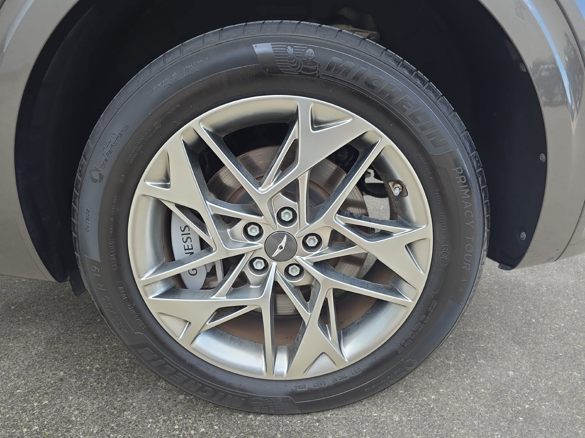 Used 2025 Genesis GV70 2.5T AWD/4WD image 31