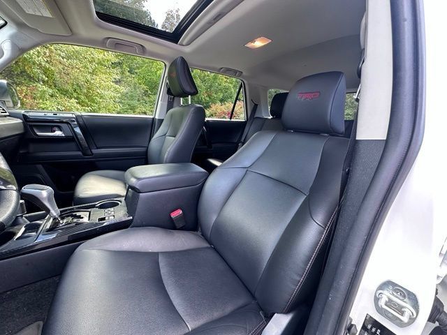 Used 2024 Toyota 4Runner TRD Off-Road Premium w/ Off Road Premium Plus Package AWD/4WD image 12
