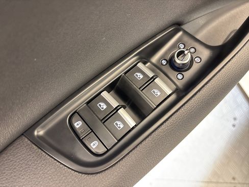 Used 2025 Audi Q7 2.0T Premium w/ Convenience Package image 20