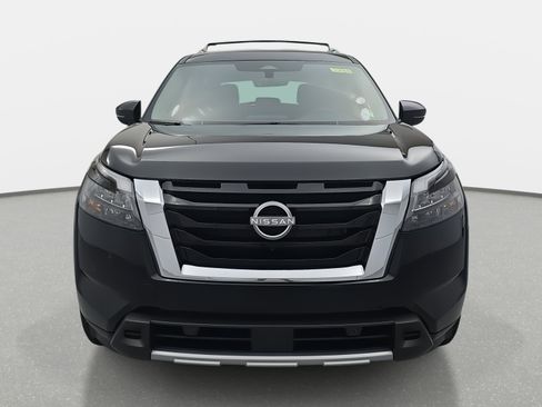 New 2025 Nissan Pathfinder SL w/ Cargo Package image 2