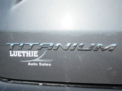 Used 2022 Ford Edge Titanium AWD/4WD image 40