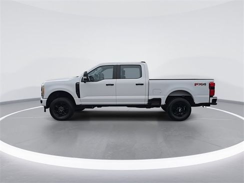 Used 2023 Ford F250 XL w/ STX Appearance Package image 5