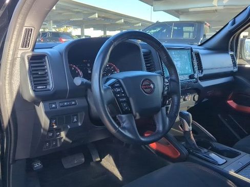 Used 2022 Nissan Frontier PRO-4X image 4
