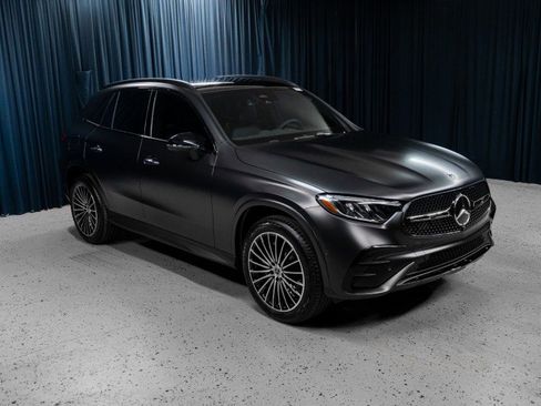 New 2026 Mercedes-Benz GLC 300 image 3