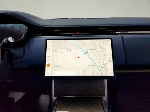 Certified 2025 Land Rover Range Rover SV AWD/4WD image 27
