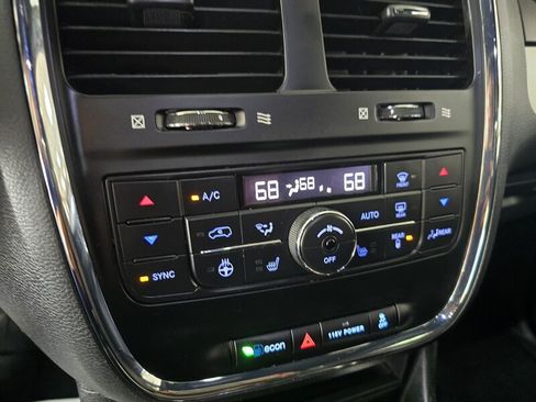 Used 2019 Dodge Grand Caravan GT FWD image 26