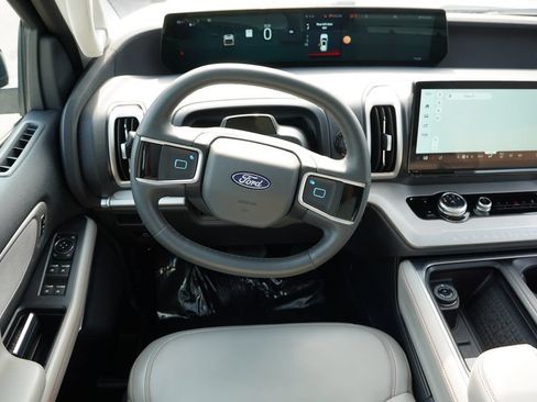 Certified 2025 Ford Expedition Max Active RWD image 23