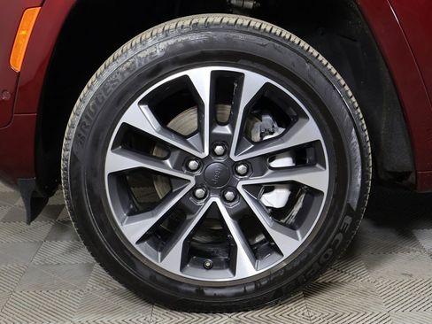 Used 2023 Jeep Grand Cherokee Overland w/ Adv Protech Group III image 27