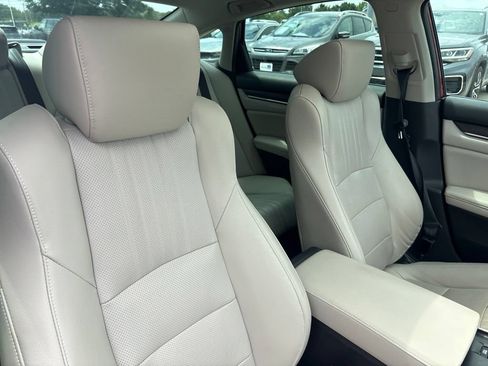 Used 2020 Honda Accord Touring image 28