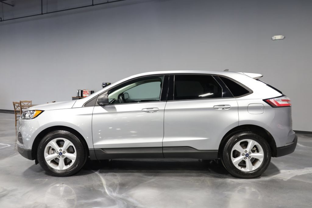Used 2021 Ford Edge SE FWD image 4