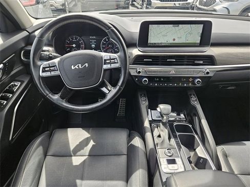 Used 2022 Kia Telluride SX w/ Nightfall Edition Package image 6