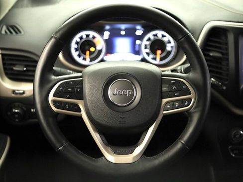 Used 2018 Jeep Cherokee Limited w/ Technology Group image 13