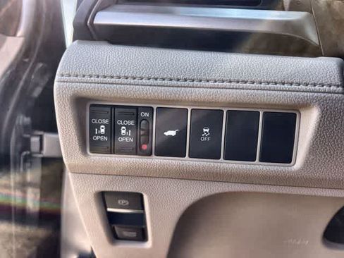 Used 2025 Honda Odyssey EX-L image 29