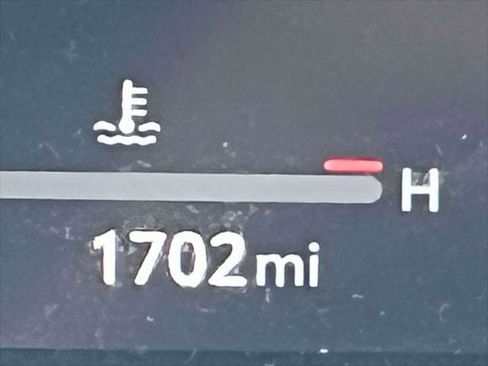 Certified 2025 Toyota Sienna Limited AWD/4WD image 26