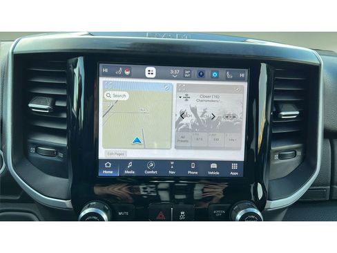 Used 2022 RAM 2500 Big Horn w/ Level C Equiment Group image 18