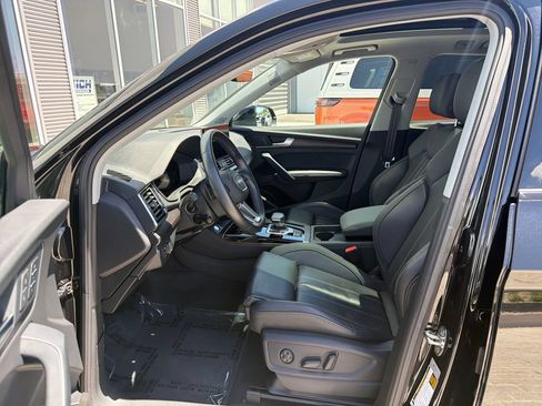 Used 2023 Audi Q5 e Premium Plus w/ Premium Plus Package AWD/4WD image 9