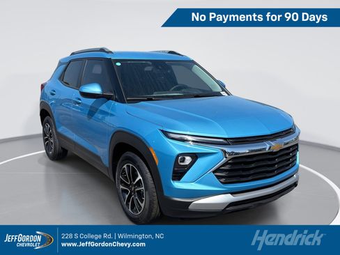 New 2026 Chevrolet TrailBlazer LT w/ Convenience Package FWD image 1