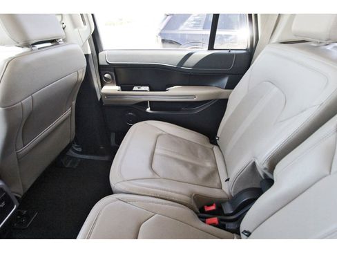 Used 2024 Ford Expedition Max Limited RWD image 12