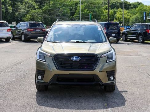 Used 2024 Subaru Forester Premium image 2