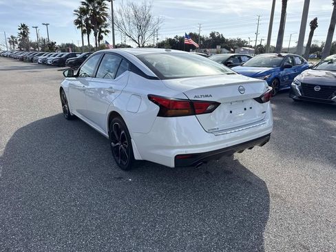 Certified 2023 Nissan Altima 2.5 SR image 6