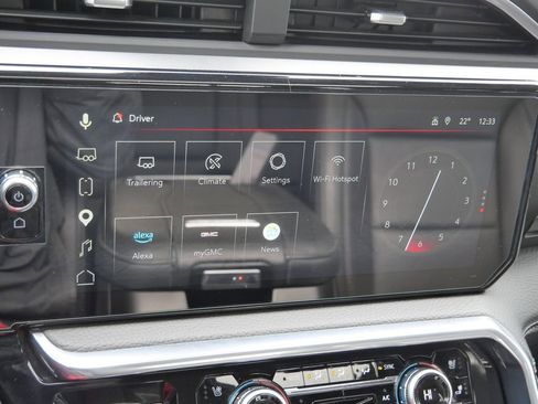 Used 2024 GMC Sierra 2500 Denali w/ Denali Reserve Package image 39