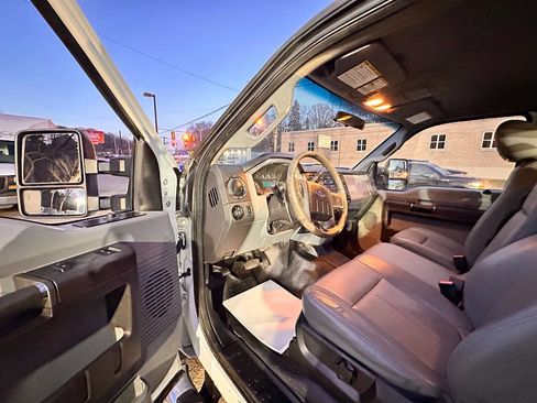 Used 2016 Ford F250 XL w/ XL Appearance Package image 11