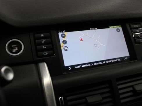 Used 2019 Land Rover Discovery Sport HSE Luxury image 16